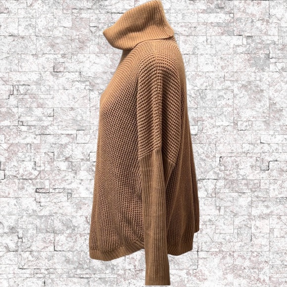 Michael kors sweater - Picture 3 of 6